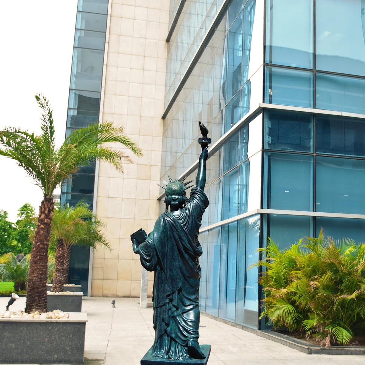Bronze Statue of Liberty Figurine Lady Freedom Sculpture Decor